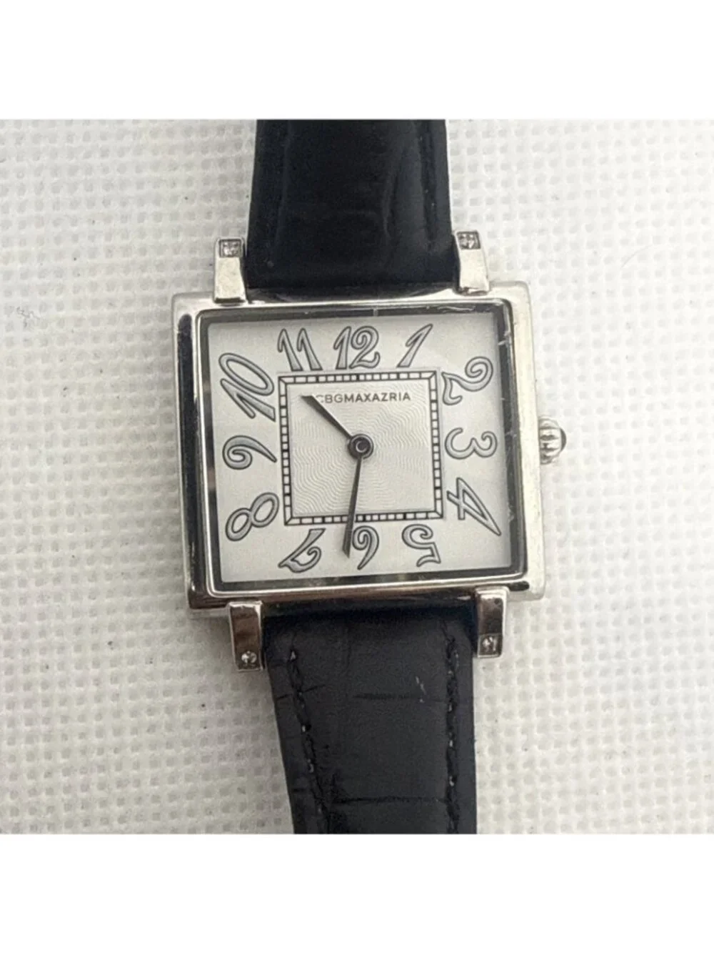 BCBGMAXAZRIA BG6017 Ladies Classic WhiteDial Slim Case Black Leather Strap Watch